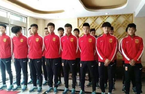 国产jzjzjz丝袜老师水多